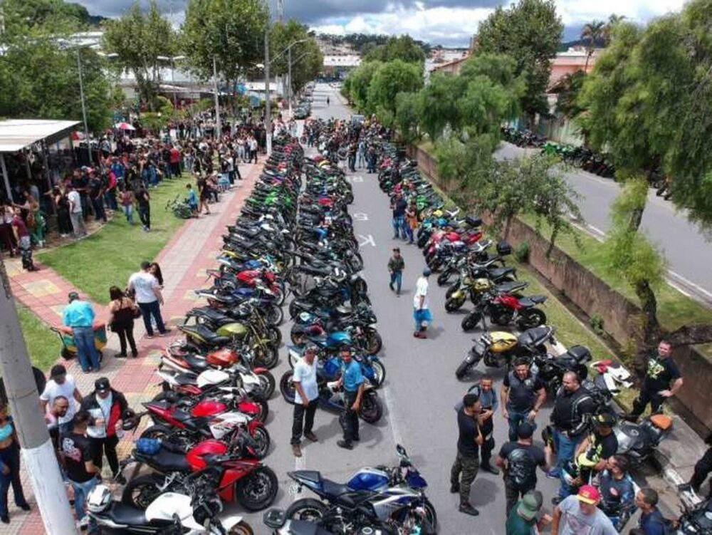 Vereador Mauro Lacerda apresenta PL que denomina a praça da 103 sul como Praça do Motociclista, em homenagem às ações realizadas pela classe ao município