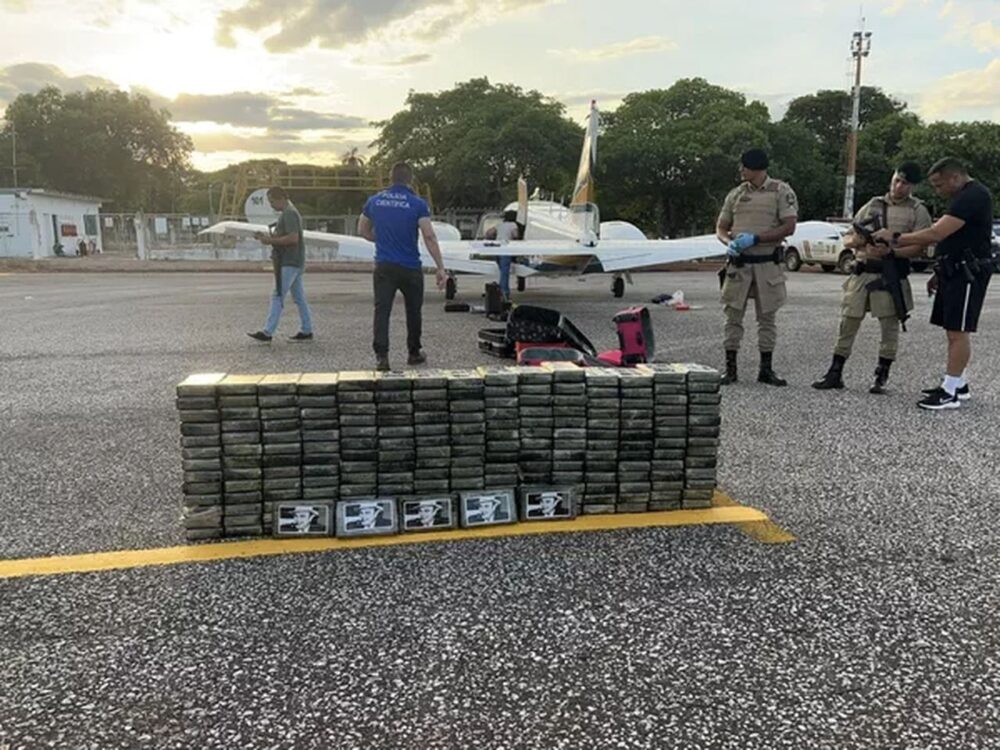 Drogas apreendidas em avião na cidade de Porto Nacional contabilizam mais de R$ 72 milhões; o voo teve embarque em SP