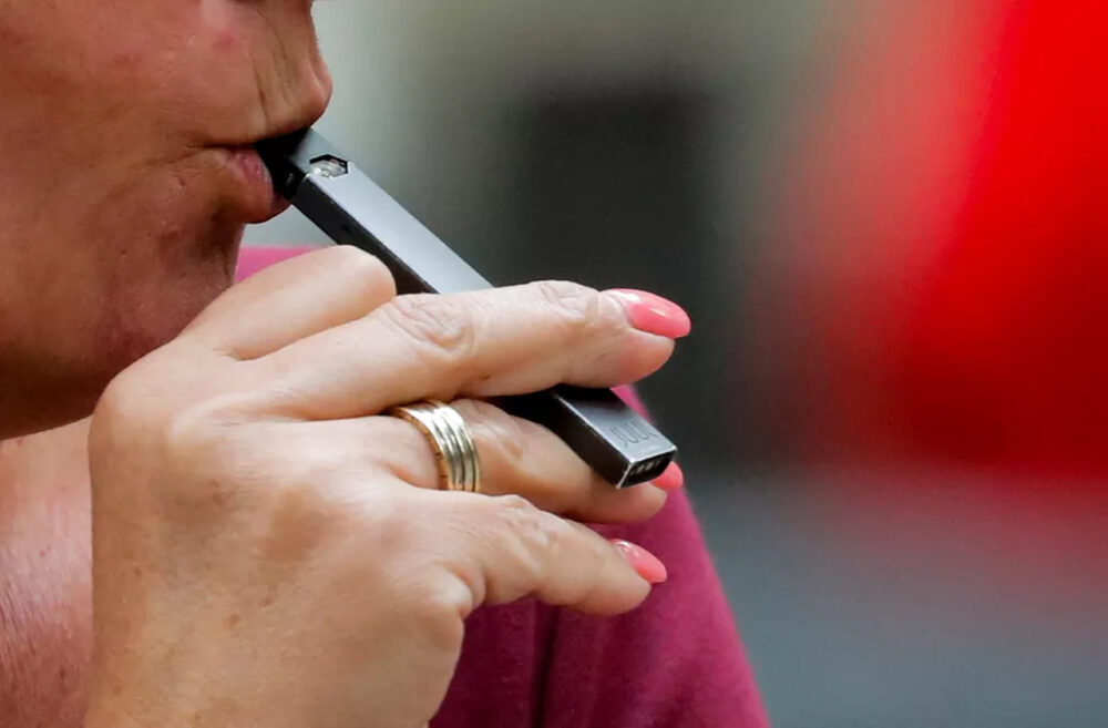 Anvisa decide nesta sexta se mantém proibida a venda de cigarros eletrônicos no Brasil