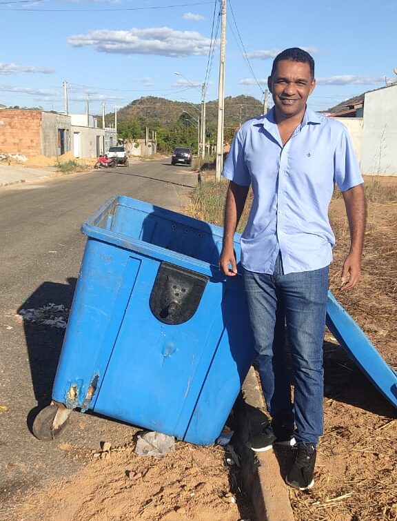 Vereador Waldson da Agesp, após ouvir demanda de moradores, solicita manutenção nos contêineres de lixo do setor Palmas Sul
