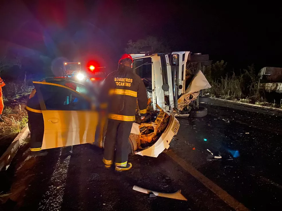 Tragédia: acidente na BR-153 deixa uma pessoa morta e outra ferida