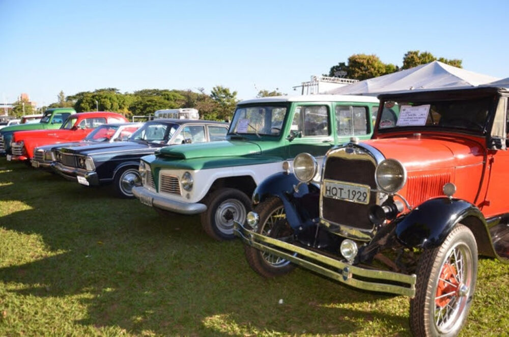 Encontro de carros antigos acontecerá nesse sábado, 16, na Praia da Graciosa; saiba detalhes do evento