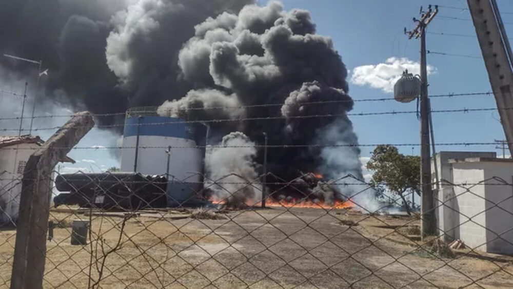 Unidade de tratamento de água é atingida por incêndio em Araguaína