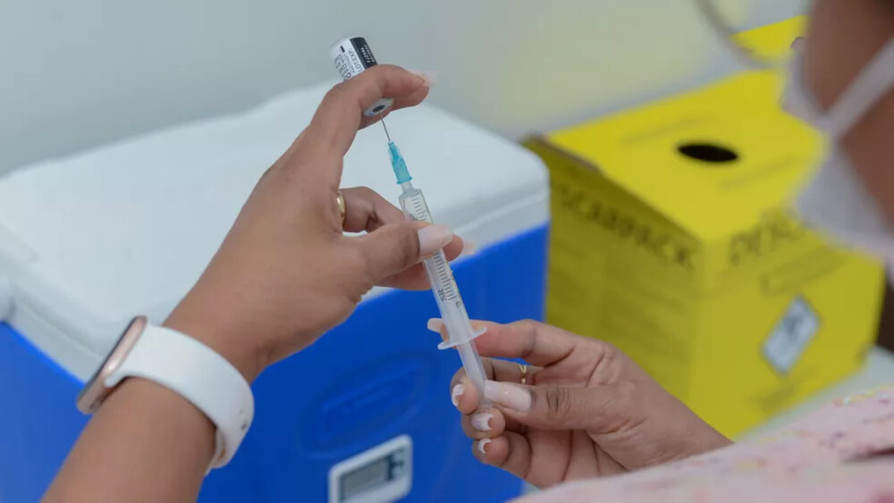 Palmas Shopping recebe posto de vacinação contra gripe e Covid-19 nesta sexta-feira (5)