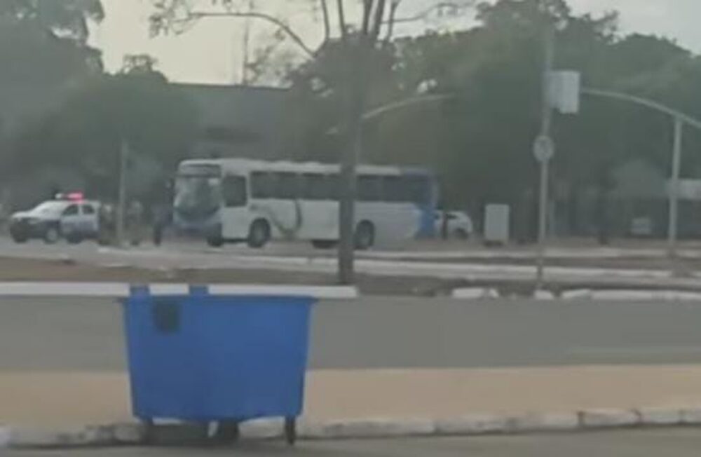 Assalto a ônibus com reféns em Palmas? Polícia militar desmente fake news que circula na internet; veja detalhes do que de fato aconteceu