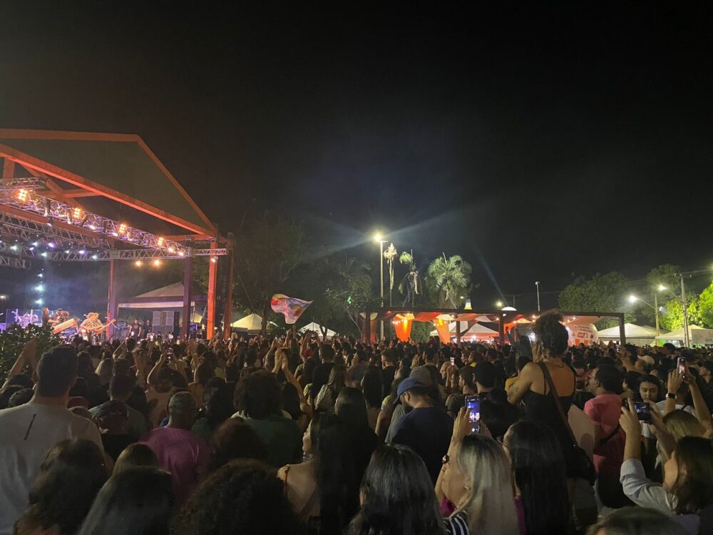 COBERTURA ESPECIAL: Cantor Nando Reis, arrasta multidão para subir a serra de Taquaruçu na 1ª noite do Festival Gastronômico; saiba os detalhes