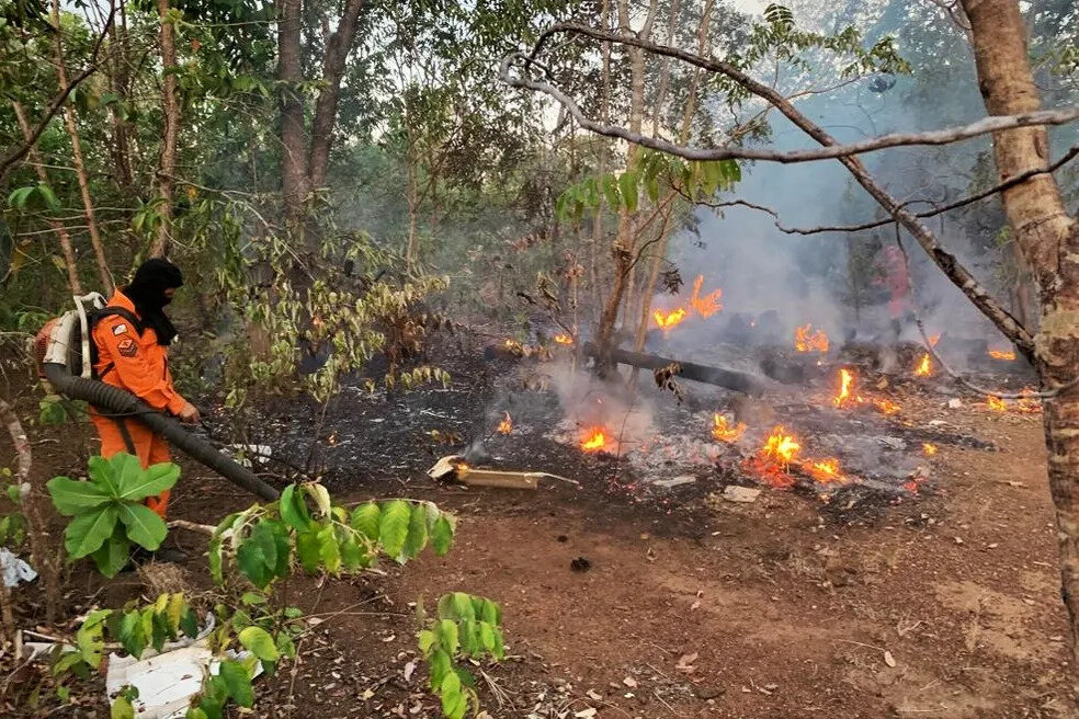 Incêndio na serra de Taquaruçu chega ao décimo dia e combate continua em meio ao Festival Gastronômico