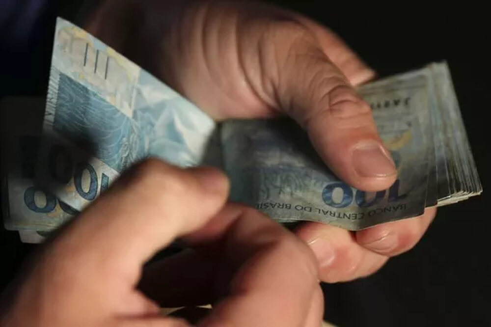 'Dinheiro esquecido': uma única pessoa sacou quase R$ 750 mil, diz Banco Central; saiba como consultar