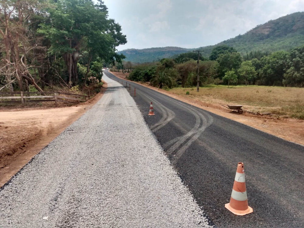 Prefeitura de Palmas conclui parte da pavimentação da estrada de acesso a comunidade Vão do Mutum, em Taquaruçu