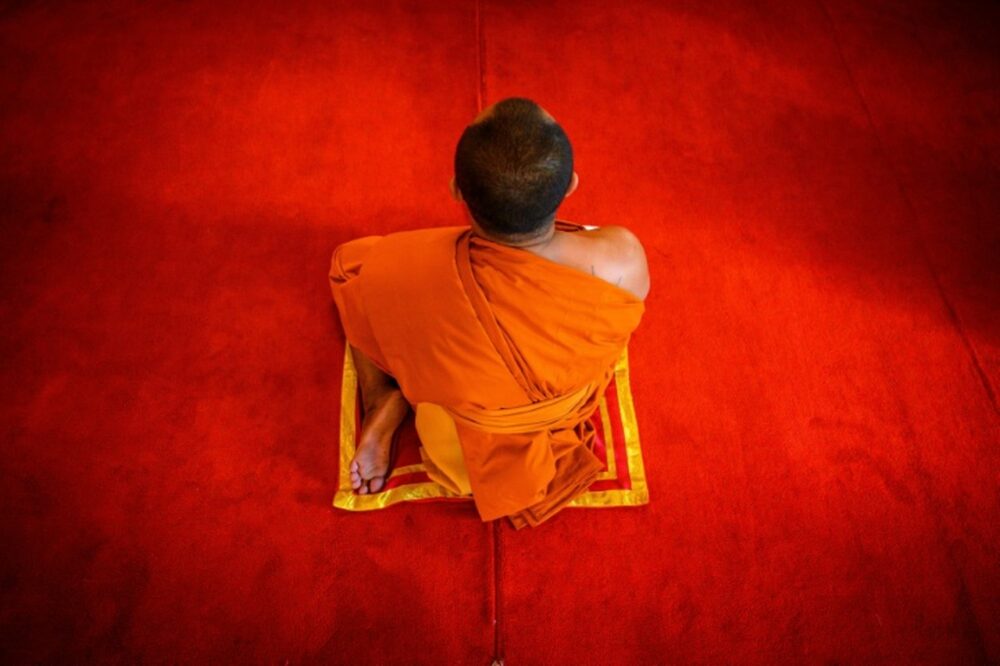 Templo budista da Tailândia fica sem monges depois que todos os religiosos do local testaram positivo para metanfetamina