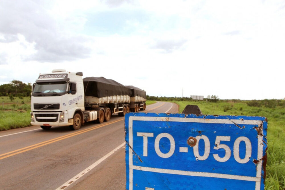 Governo do Tocantins define ato de federalização das rodovias TO-020 e TO-050; as estradas ligam Palmas aos municípios de Aparecida do Rio Negro e Silvanópolis