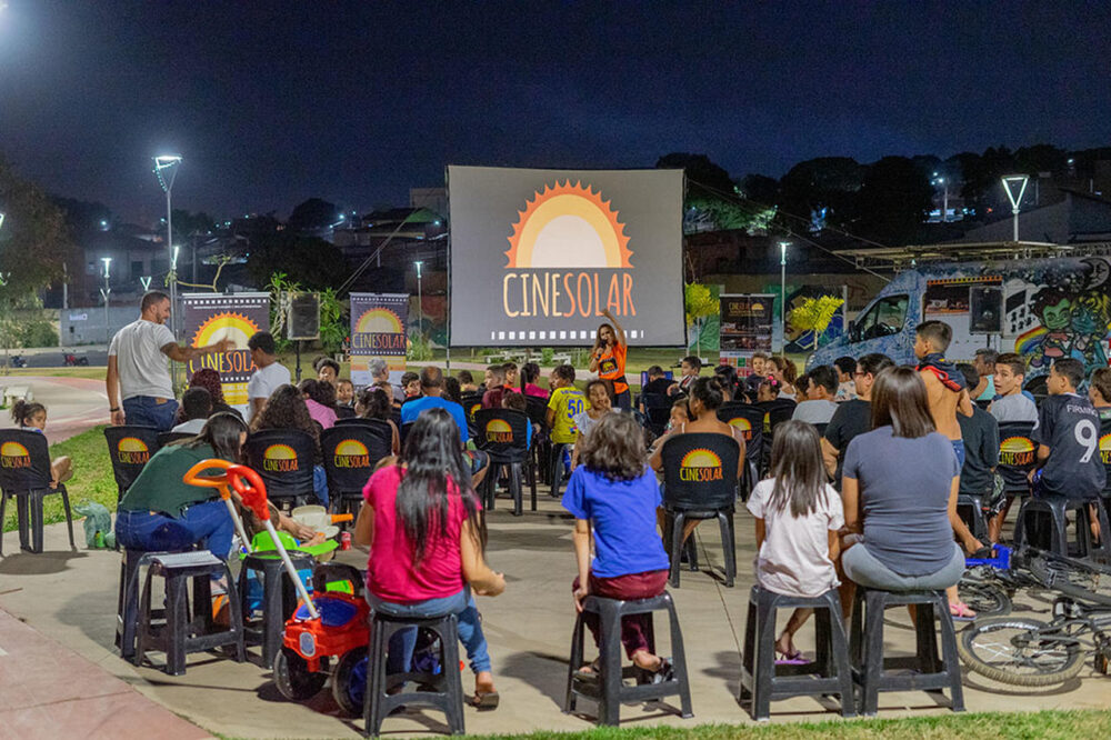 Cine movido a energia solar chega a Palmas nesta sexta (25) e primeira parada será na Renapsi; entrada gratuita