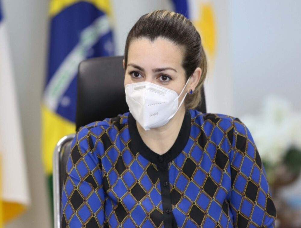 Prefeita Cinthia Ribeiro testa positivo para Covid-19 pela segunda vez e suspende agenda presencial