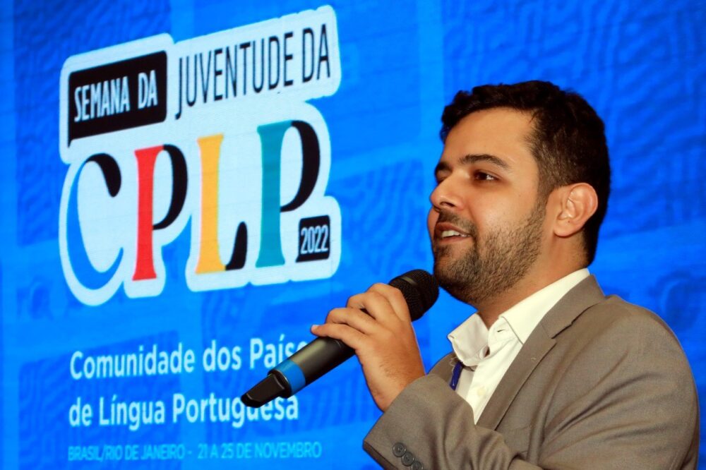 Tocantinense Gustavo Gama é destaque na abertura da semana da comunidade de língua portuguesa no Brasil
