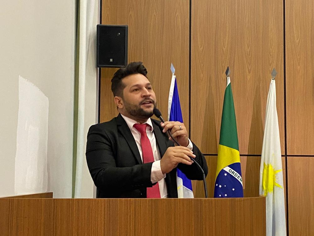 Câmara de Palmas: Vereador Rubens Uchôa participa da cerimônia de posse da suplente Elaine Rocha