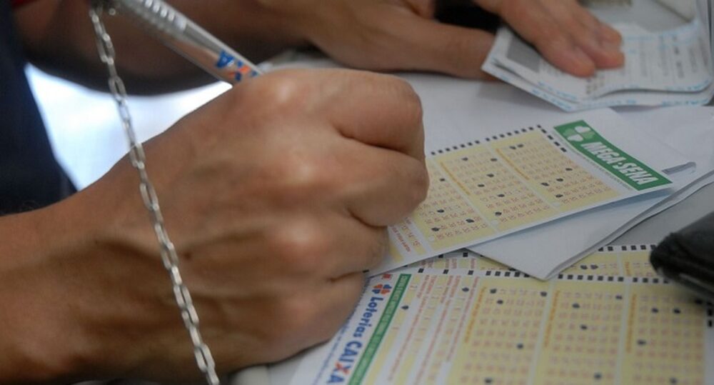 Lei que autoriza operação do serviço da Loteria do Tocantins é sancionada e pode gerar empregos nos 139 municípios