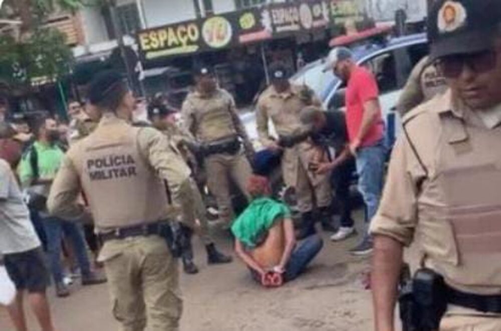 TENSÃO: Criminoso tenta roubar comércio em Taquaralto e acaba detido pelo proprietário com a ajuda de populares; Veja vídeo