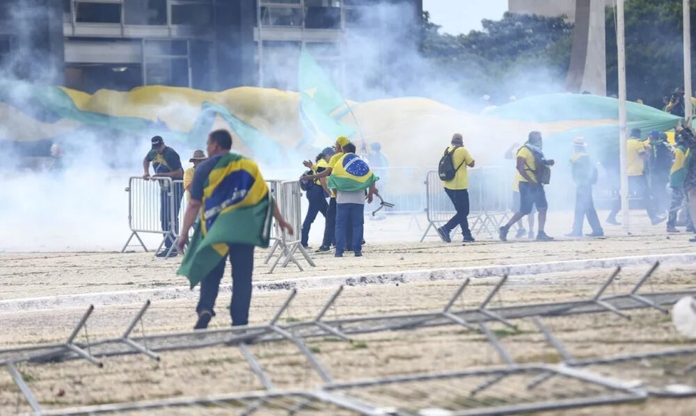 Passa de 10 o número de servidores públicos do TO suspeitos de participarem dos ataques na Praça dos Três Poderes, em Brasília