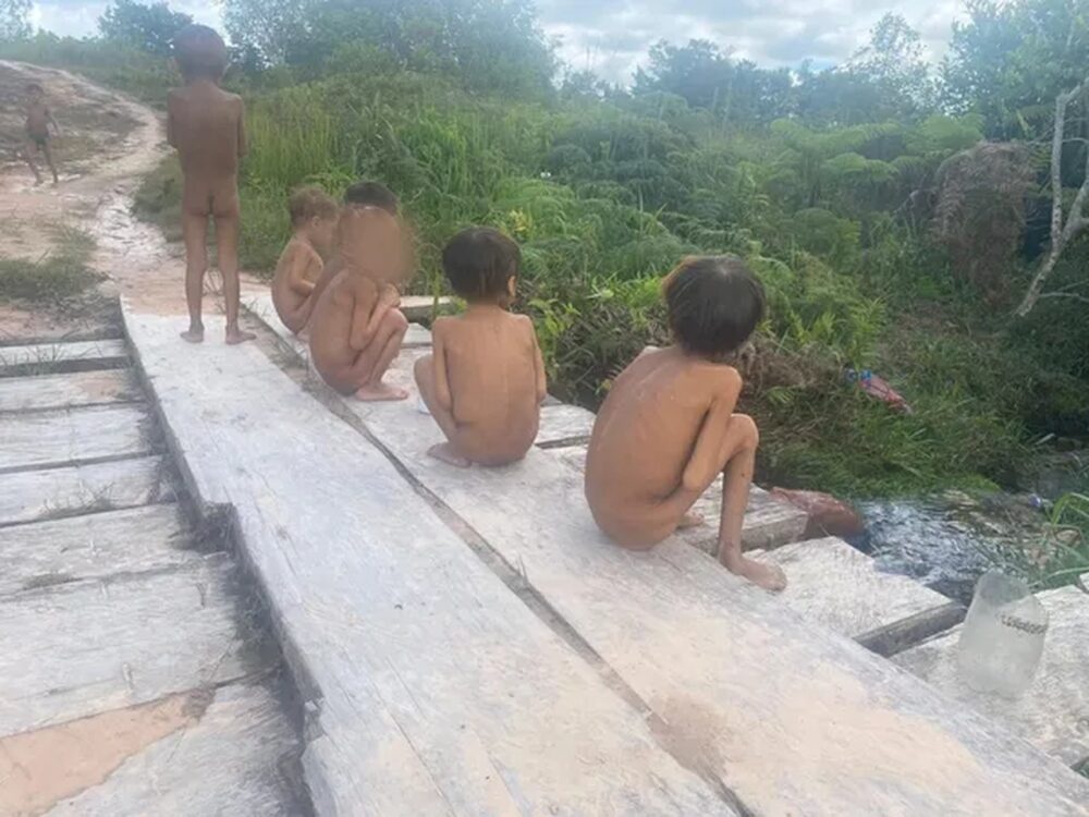 Caos sanitário: Quase 100 crianças de um a quatro anos morreram na Terra dos Yanomami em 2022, segundo Ministério dos Povos Indígenas