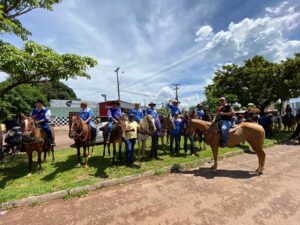 Vereador Major Negreiros participa de cavalgada em Taquaruçu Grande
