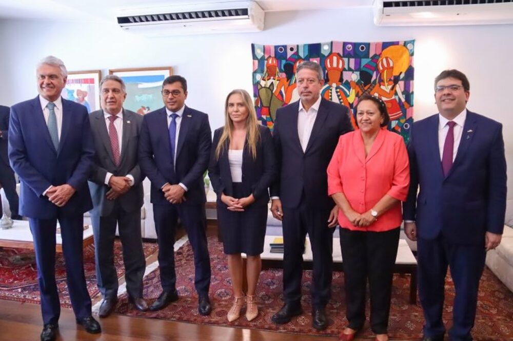 O vice-governador Laurez Moreira e governadores se reúnem com Lira e Pacheco para pedir compensação financeira