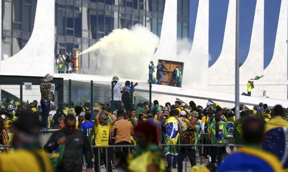Após um mês do ataque em Brasília, desdobramentos de 8 de janeiro ainda estão longe do fim