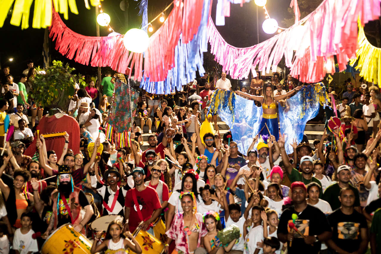 Segundo dia de folia em Taquaruçu é marcado por shows com ritmos diversos e muita diversão