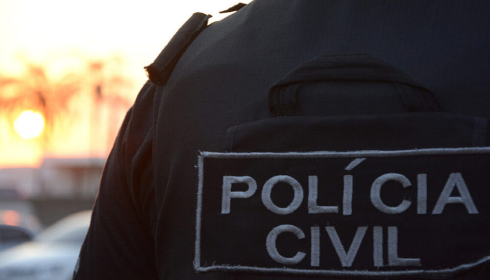 Casal é preso na região sul de Palmas por suspeita de tráfico de drogas após homem ser abordado e tenta correr para dentro de sua residência