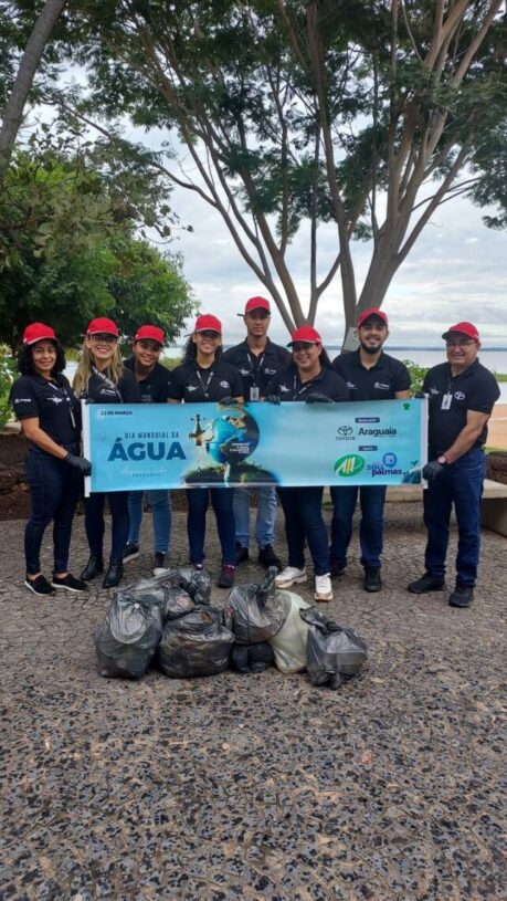 Araguaia Motors realiza mutirão de limpeza no Lago de Palmas