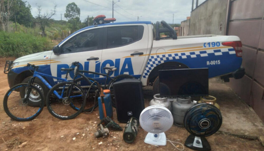 Dupla de homens envolvida em uma série de furtos em Araguaína é presa pela PM