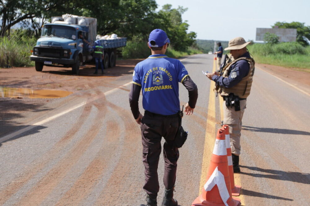 Governo do Tocantins inicia fiscalização em várias rodovias do Estado com a Ageto e PRF
