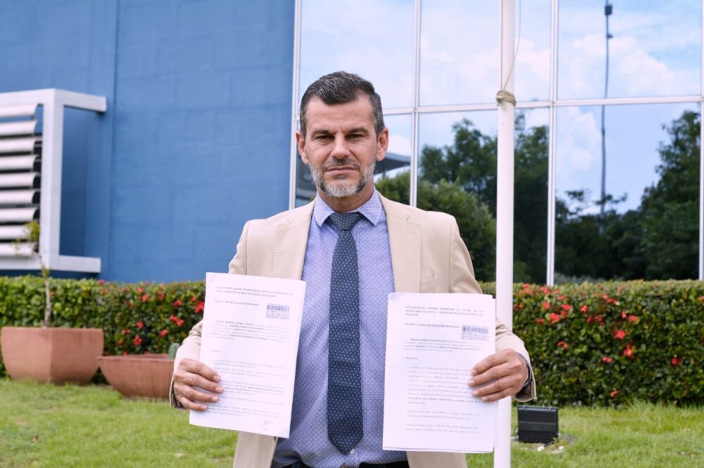 Vereador Mauro Lacerda protocola denúncia no Ministério Público contra problemas na saúde e educação municipal