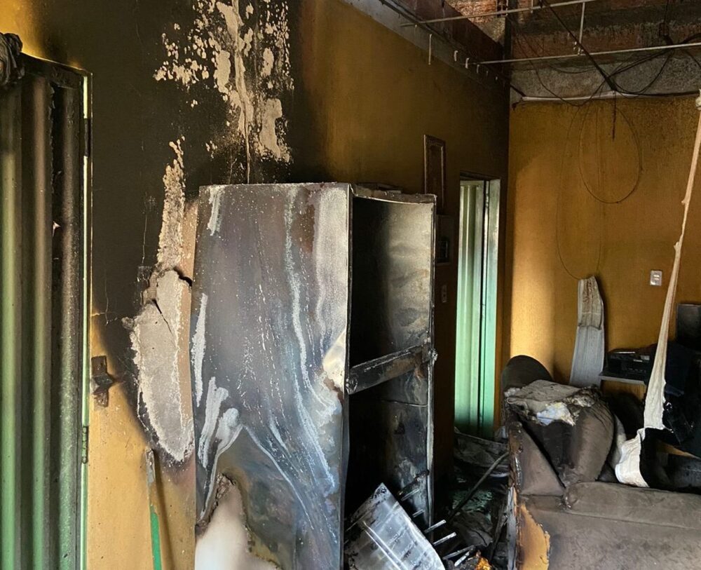 Moradora que teve casa destruída em um incêndio na região sul de Palmas ganha vakinha online para custear despesas