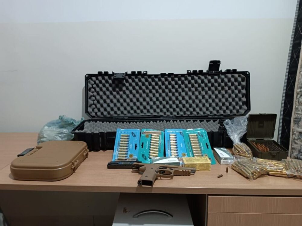 Homem é preso por cópia de fotos íntimas sem autorização e porte ilegal de arma de fogo em Gurupi após ser denunciado por cliente; entenda