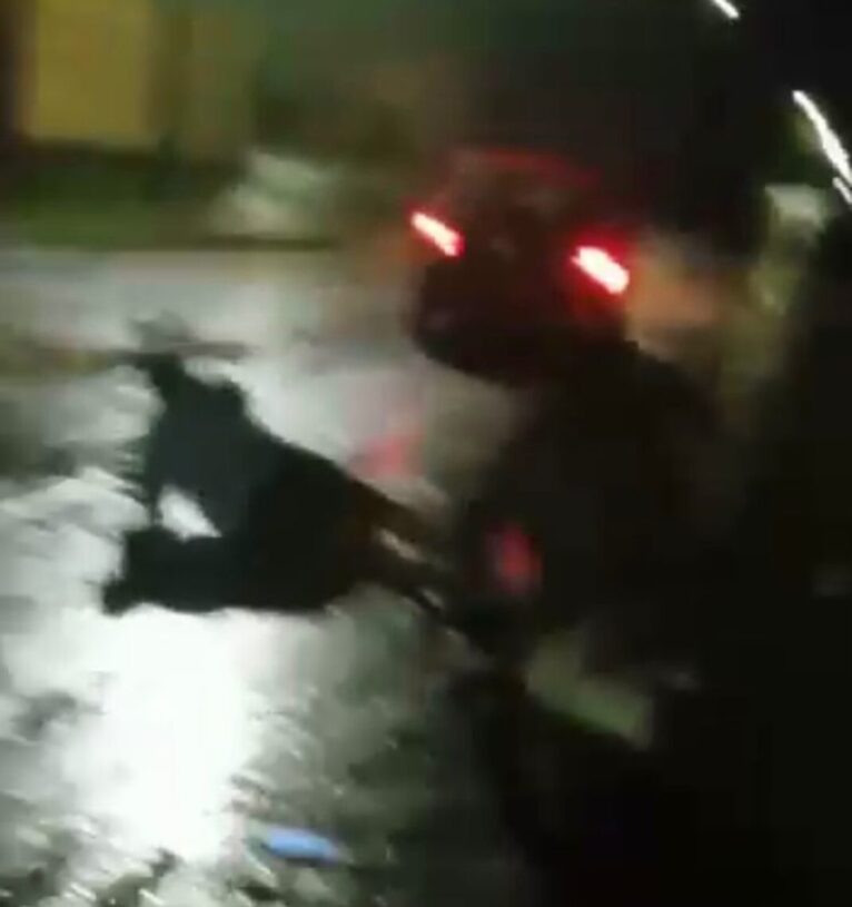 VÍDEO: homem com sinais de embriaguez colide com motociclista e em seguida atropela a vítima e a própria esposa no setor Aureny II, em Palmas