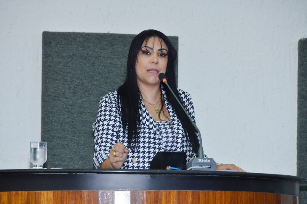 Deputada Professora Janad Valcari confirma assinatura para criação da CPI do Igeprev do Tocantins