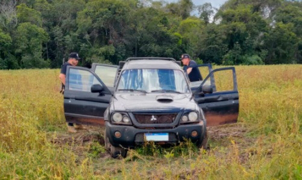 Homem é preso por caça e pesca ilegal em Pium e responderá também por danos à plantações em fazenda após passar com o carro por cima tentando despistar a polícia