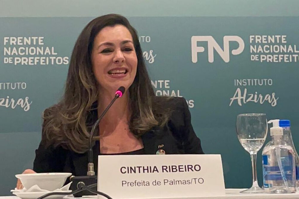 Em Brasília, Cinthia Ribeiro participa de reunião com Ministras e defende a licença-maternidade para prefeitas