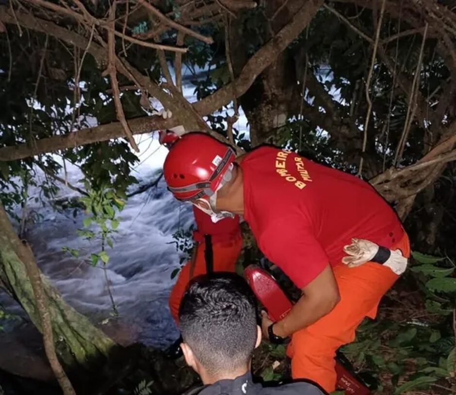 Corpo de mulher de 26 anos é encontrado pelos Bombeiros no Rio Manuel Alves na região sudeste do TO