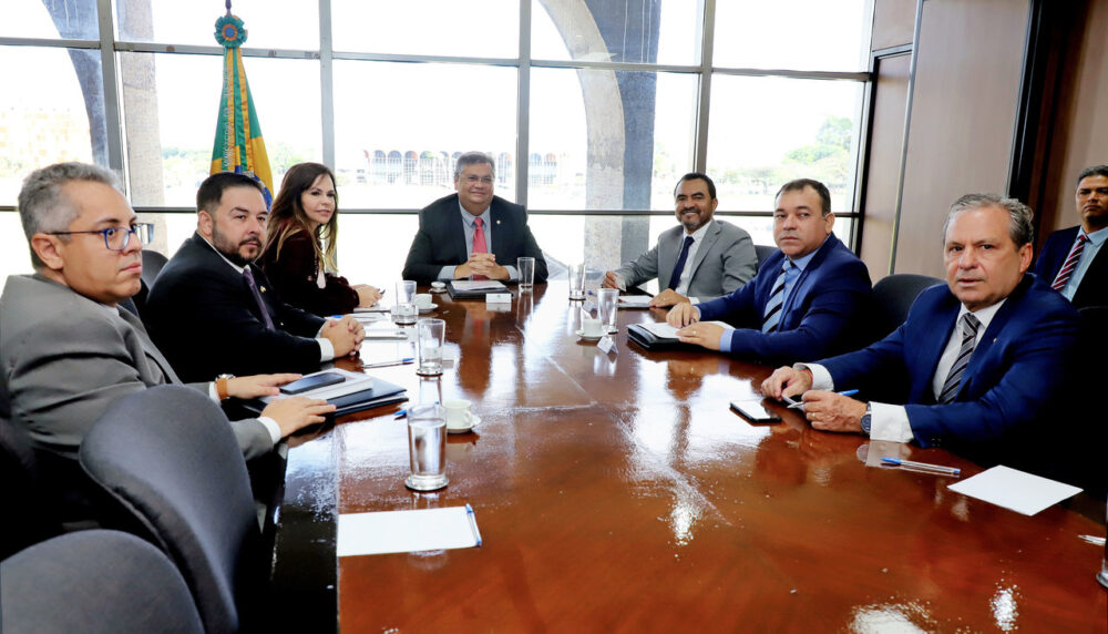 Wanderlei Barbosa se reúne com Ministro da Justiça, Flávio Dino, e garante emenda de R$ 20 milhões para modernização da segurança pública do Tocantins
