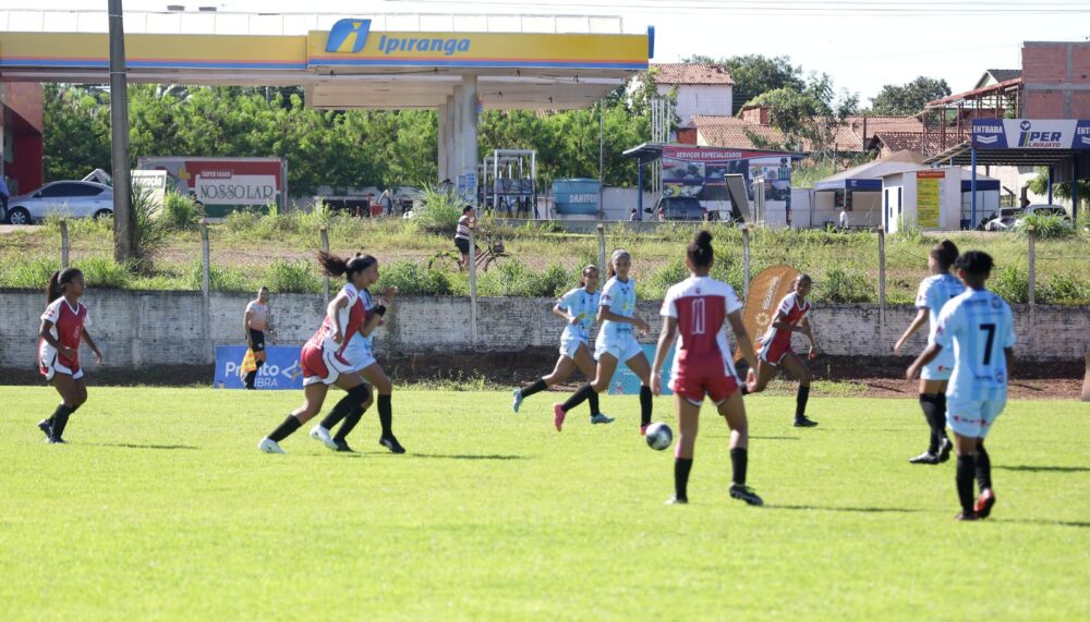 A TODO VAPOR: Nilton Santos recebe jogos do Campeonato Brasileiro Escolar de Futebol Feminino; competição segue até o próximo sábado (28)