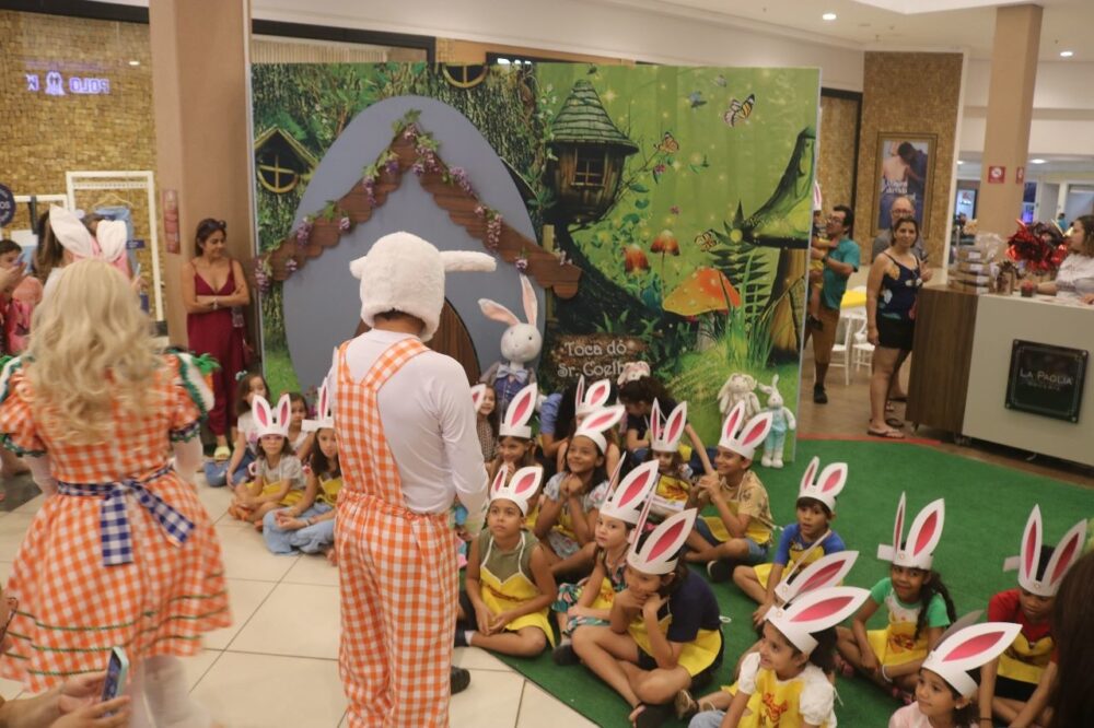 Shopping da capital promove semana especial de Páscoa com caça aos ovos e decoração temática