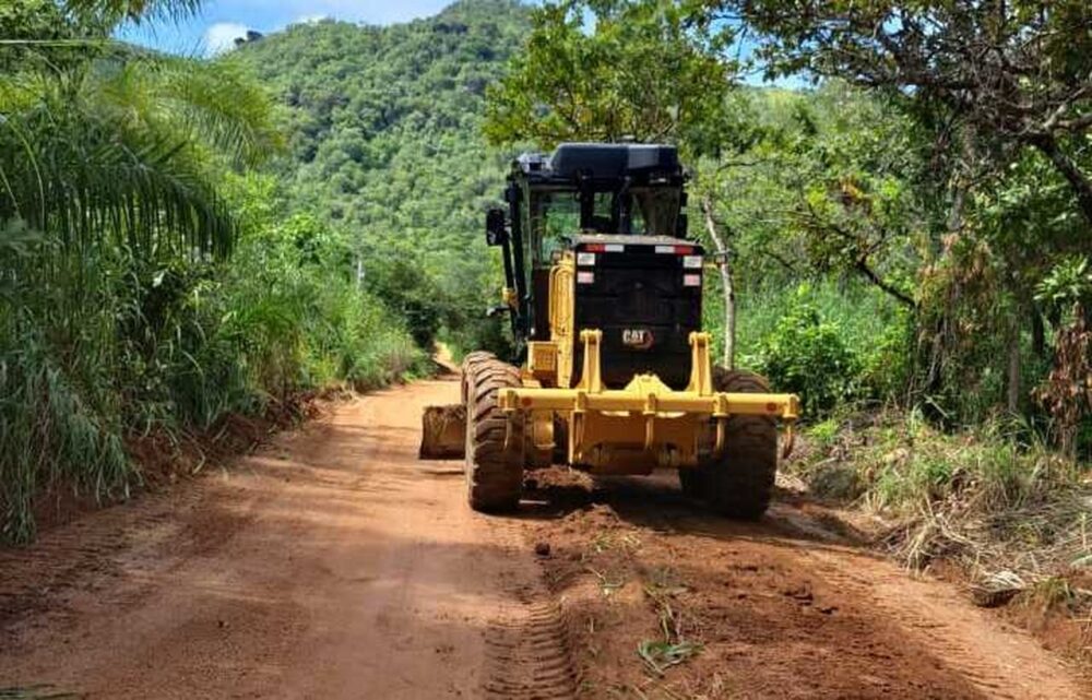Após solicitação do vereador Márcio Reis, estradas vicinais da região de Taquaruçu Grande recebem serviço de patrolamento