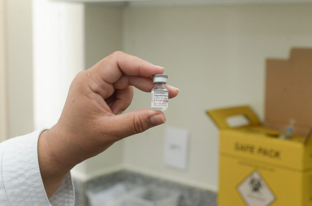 VEM AÍ: Pfizer Bivalente contra a Covid-19 vai estar disponível para os palmenses acima de 18 anos a partir desta quinta-feira (27); veja locais de vacinação
