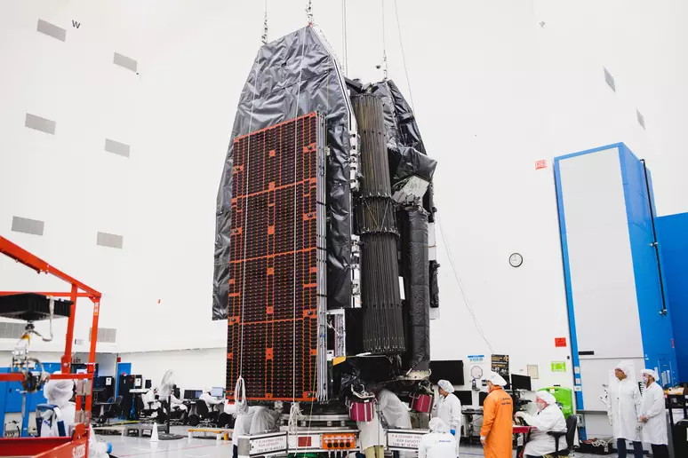 Novo satélite com a maior capacidade de internet do mundo será lançado nesta quarta-feira (26); ViaSat-3 será lançado pela SpaceX