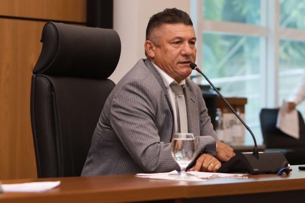Na Câmara, vereador Márcio Reis solicita o 'Título de Cidadão Palmense' ao senhor Gledson Pereira Maciel