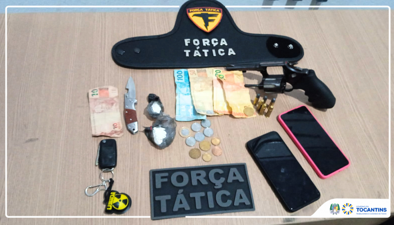 Casal é preso por tráfico de drogas durante bloqueio policial em Monte Santo