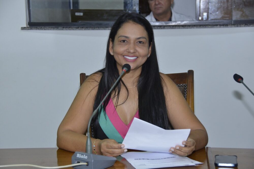 Deputada Vanda Monteiro lança cursinho popular com oferta gratuita de material didático e refeições para os estudantes