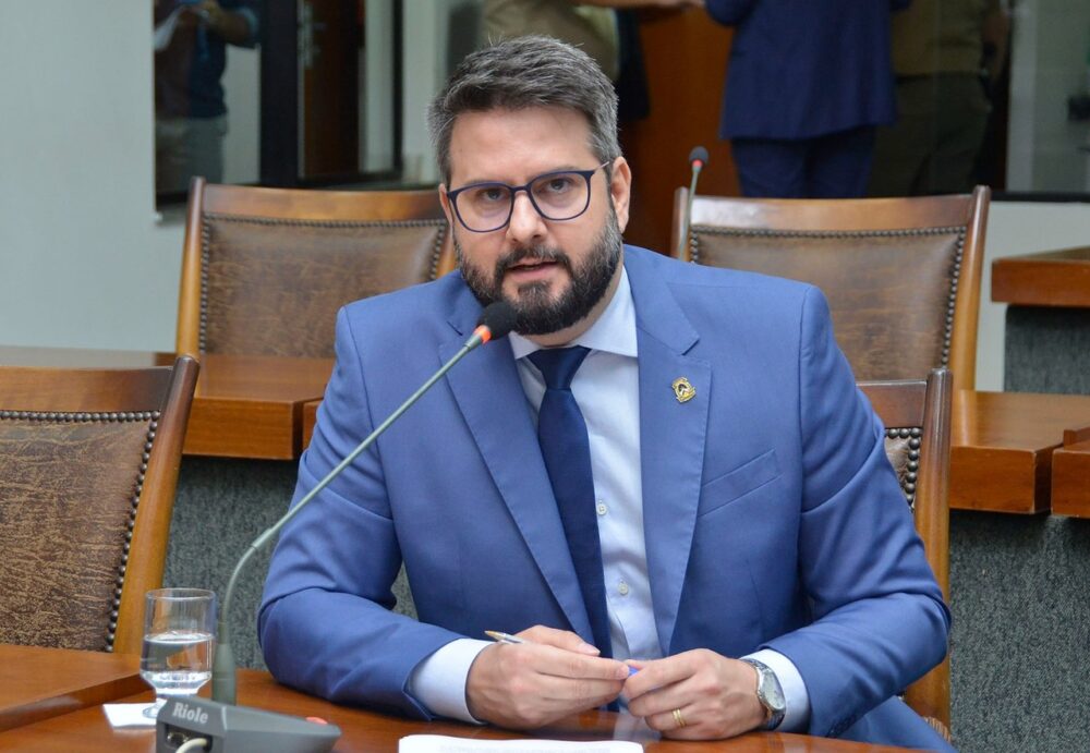 Pensão especial para autistas nível 3 é solicitada pelo deputado Mantoan