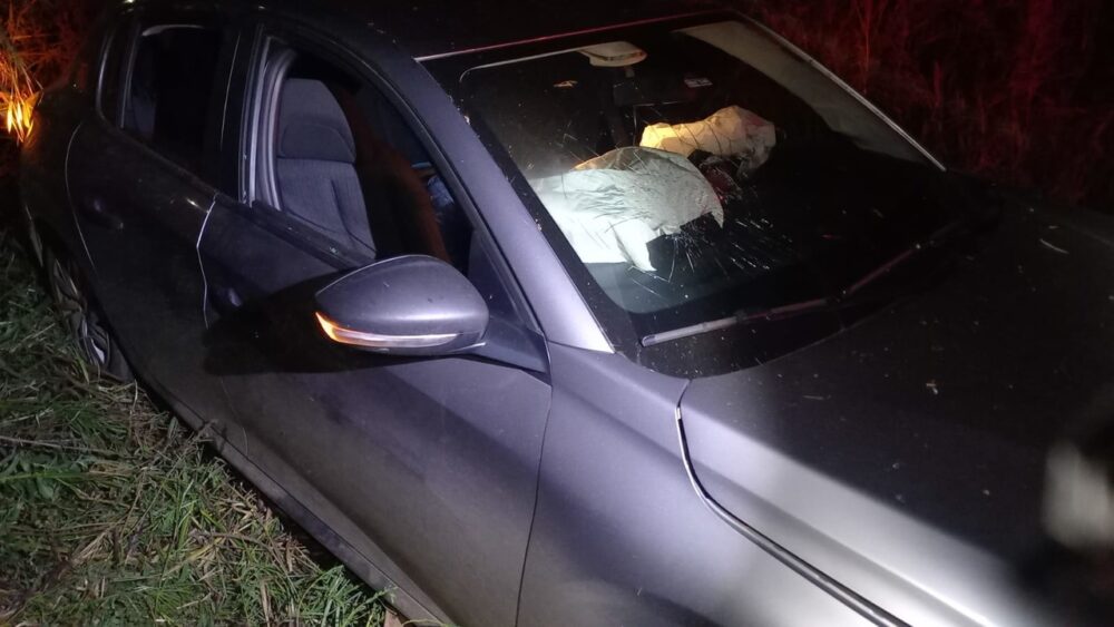 AGORA: Dois homens são mortos a tiros dentro de um carro no setor Aureny II, na região Sul de Palmas